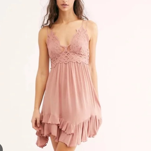 NWT Free People Adella Lace Slip Dress size Small Rose - Picture 2 of 3